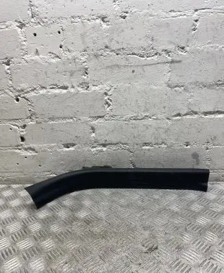 Nissan Navara D23 Rear sill trim cover 769B64KJ1A