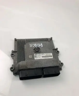 Peugeot 3008 II Engine control unit/module ECU 9823238580 9806671980