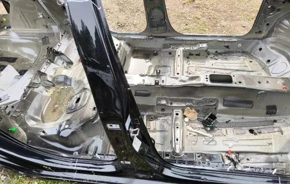Volkswagen Golf VIII Pillar (middle) 