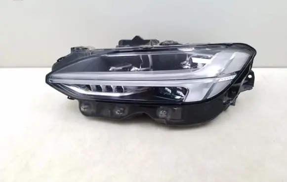 Volvo S90, V90 Headlight/headlamp 32228316