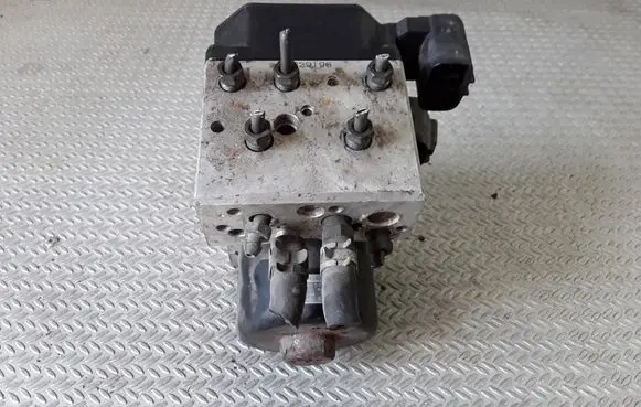 Lexus IS 200-300 ABS Pump 4454024010 1332005000