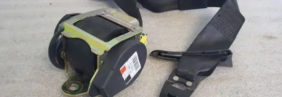 Audi A8 S8 D3 4E Front seatbelt 4E1857705 7008962 90229813