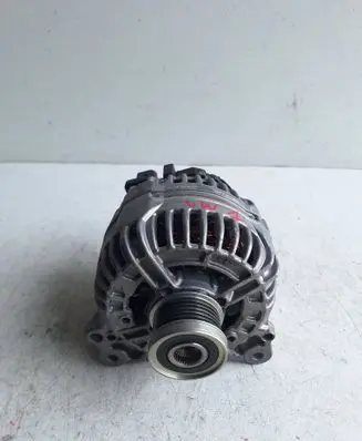 Volkswagen Scirocco Generator/alternator 03F903023D F00MA45300 0124525201