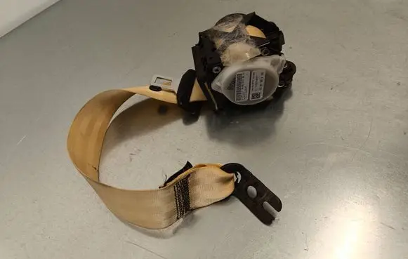 Audi A6 S6 C7 4G Rear seatbelt 4G8857805B 0713F5J2VY