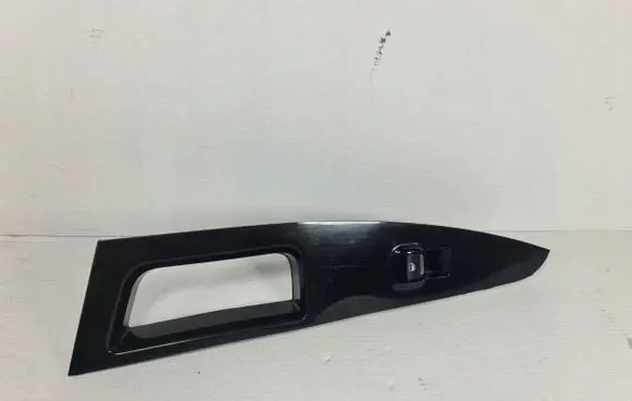 Ford Mondeo MK V Tailgate/trunk/boot open switch 