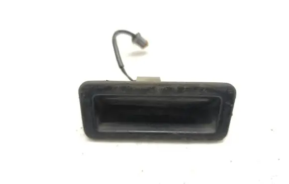 Tailgate opening switch