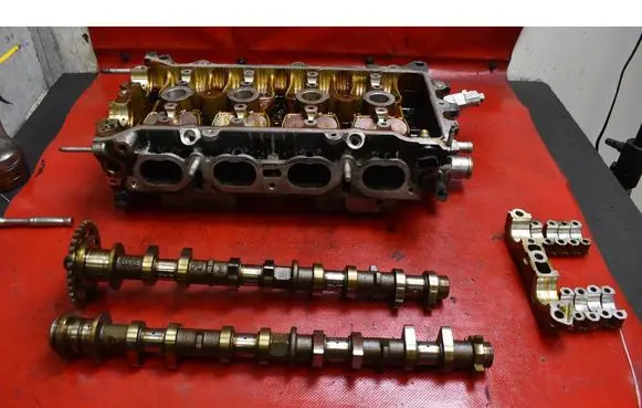 Toyota Corolla E120 E130 Engine head 