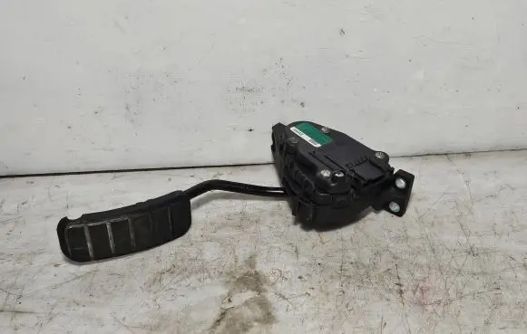 Opel Movano A Accelerator throttle pedal 7700314525