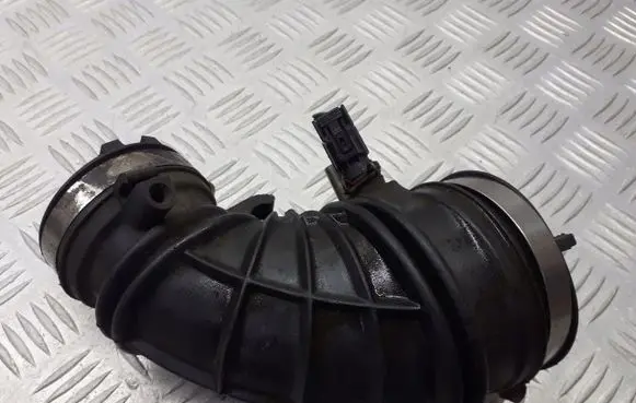 Honda CR-V Air intake duct part