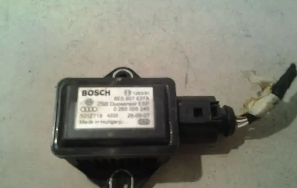 Audi A8 S8 D3 4E ESP acceleration yaw rate sensor 8E0907637A 0265005245