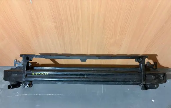 Skoda Octavia Mk2 (1Z) Front bumper cross member 1Z0807111