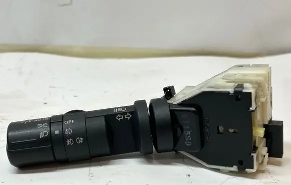 Nissan Qashqai Indicator stalk 14425