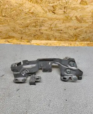 Opel Vivaro Other engine bay part 320932448R