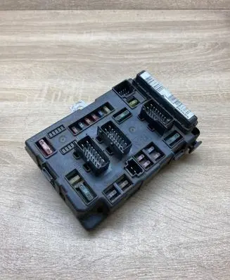 Citroen C5 Central body control module 9643100980 S110500004C