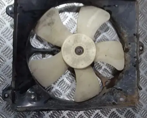 Toyota Avensis T220 Radiator cooling fan shroud 1636327010 16363-27010