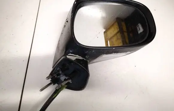 Front door electric wing mirror