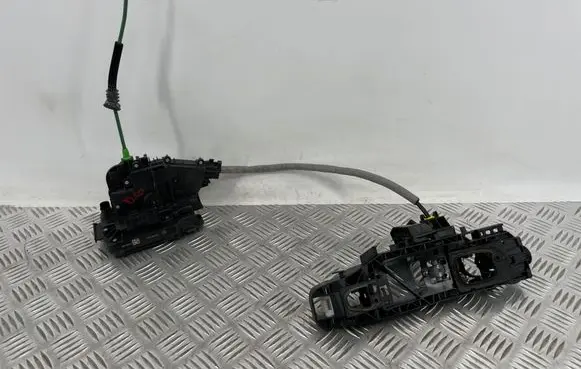 Mercedes-Benz C W205 Rear door lock A2220064099 A0997309200