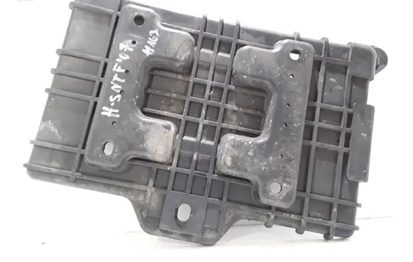 Hyundai Santa Fe Battery tray 371502B100