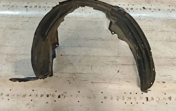 Nissan X-Trail T30 Front wheel arch liner splash guards 63841EQ000