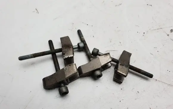 Mercedes-Benz Vito Viano W639 LP gas injectors rail housing 