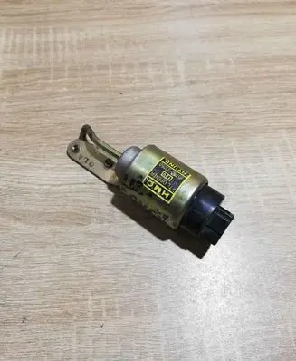 Hyundai Scoupe Tailgate lock latch 9579033050