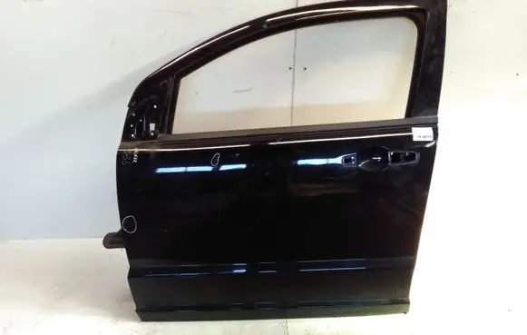 Dodge Caliber Front door