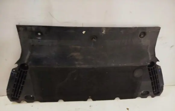 Audi A4 S4 B9 Engine splash shield/under tray 8W0863821B