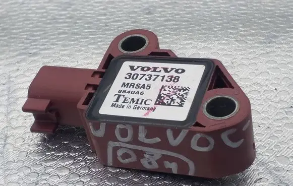 Volvo C30 Airbag deployment crash/impact sensor 30737138 MRSA5 8840A6