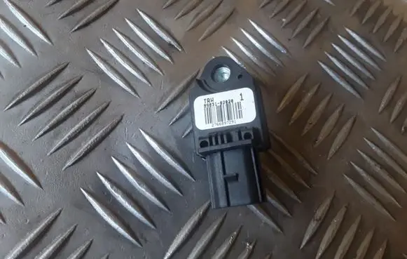 Lexus IS 220D-250-350 Airbag deployment crash/impact sensor 8983102020