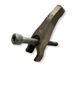 Ford Kuga II Fuel Injector clamp holder 