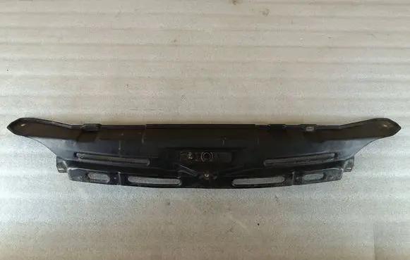 Top upper radiator support slam panel