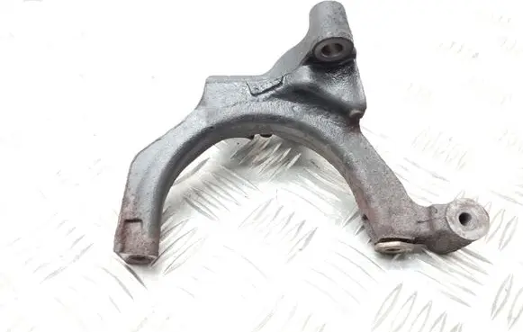Skoda Octavia Mk3 (5E) EGR valve cooler bracket 04L425