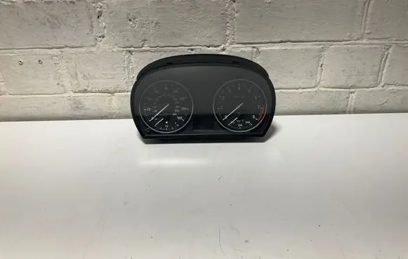 BMW 3 E92 E93 Speedometer (instrument cluster) 9283839 700141271 14369510