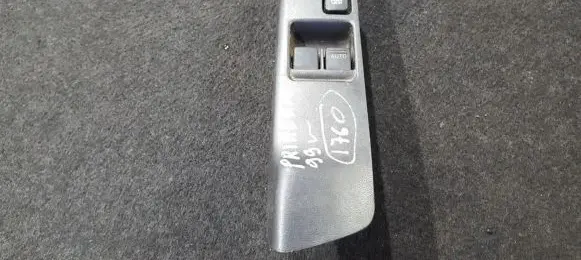 Nissan Primera Electric window control switch