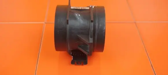 BMW X3 E83 Mass air flow meter 7513957 M54B25 14MB14