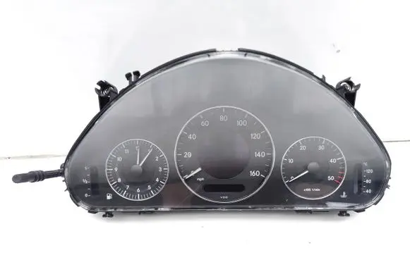 Mercedes-Benz E W211 Speedometer (instrument cluster) A2115405911
