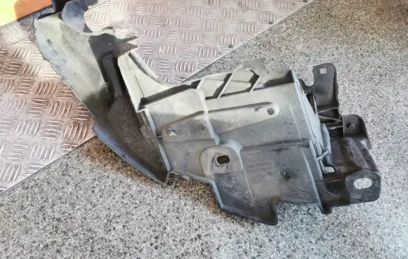 Renault Megane III Headlight/headlamp mounting bracket 622230005R