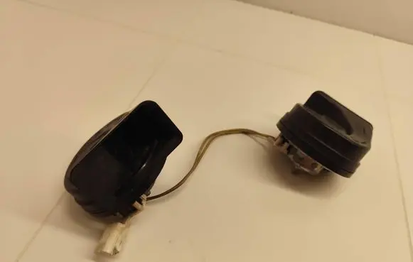 Peugeot 3008 II Horn signal 9815870780 0237A12