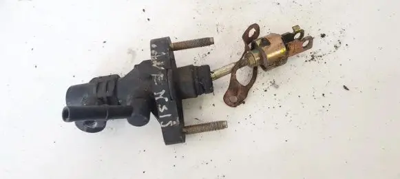 Toyota Avensis T250 Clutch master cylinder