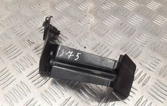 Nissan Note (E11) Fuel filter bracket/mount holder 
