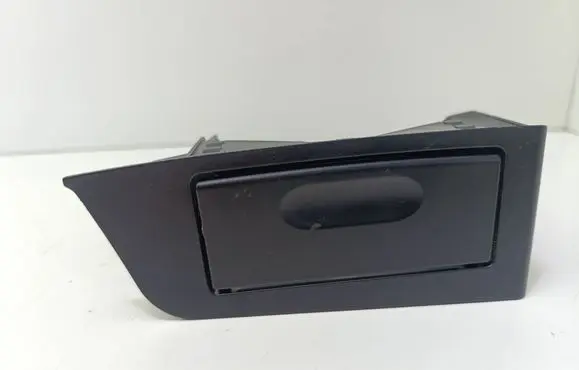 BMW 5 E60 E61 Rear door ashtray 8208233