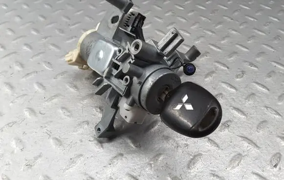 Mitsubishi Outlander Ignition lock