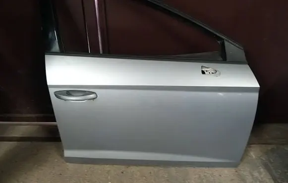 Seat Leon (5F) Front door NNI15174