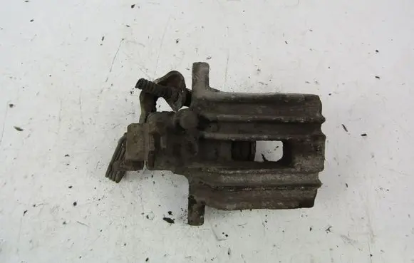 Volkswagen PASSAT B5 Rear brake caliper 