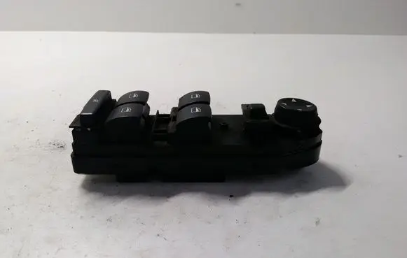 BMW 5 E60 E61 Electric window control switch 6951904