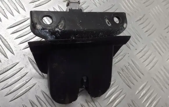 Audi A6 S6 C5 4B Tailgate exterior lock 