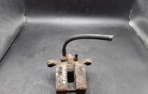 Nissan Murano Z50 Rear brake caliper NOCODE