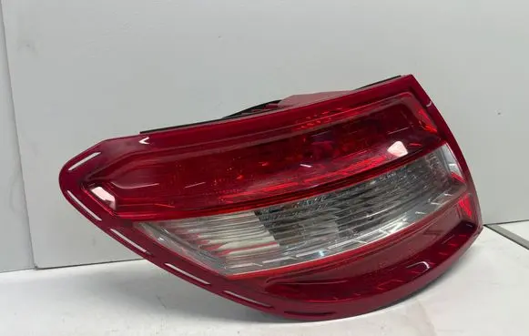 Mercedes-Benz C W204 Rear/tail lights 2048200164