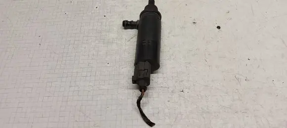 Volkswagen Touran I Headlight washer pump 3B7955681 1J0973722A