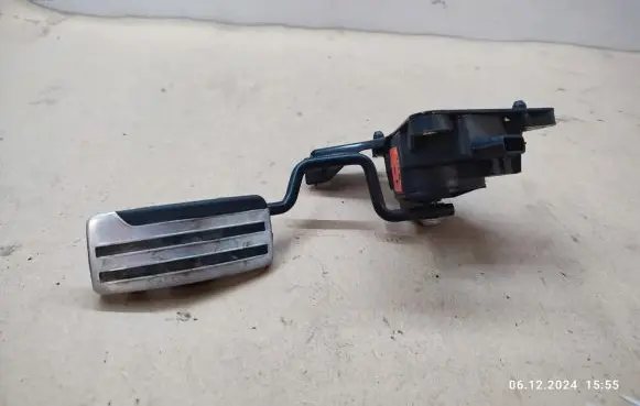 Nissan Qashqai+2 Accelerator throttle pedal 2463B20293